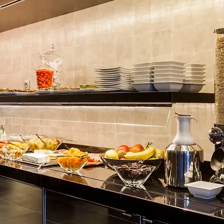 Ac Porte Maillot By Marriott