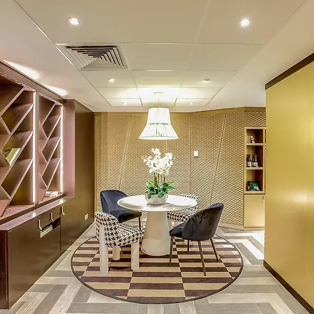 Mercure Arc De Triomphe Etoile Hotel Paris