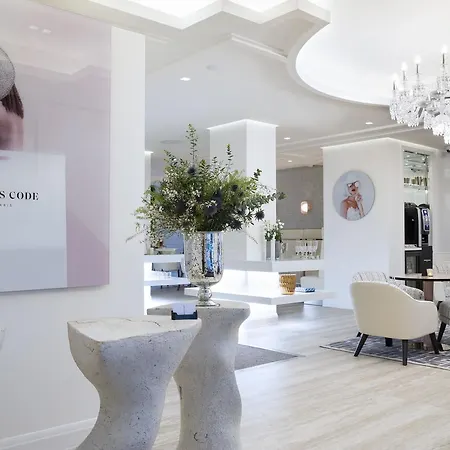 Dress Code Hotel Paris