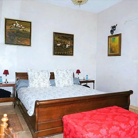 La Maison Rouge * París