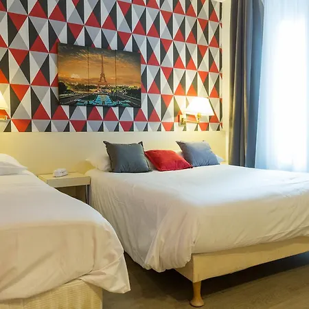 Hotel Panam Gambetta- Place Gambetta-mairie Du 20 Emme