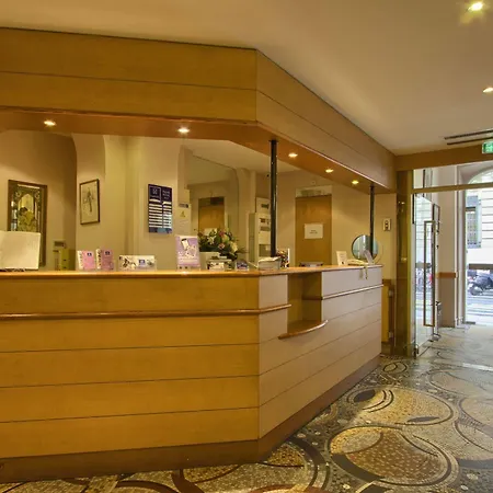 Отель Timhotel Palais Royal Париж