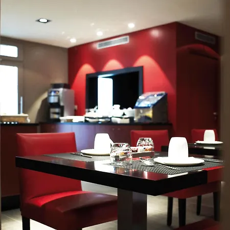 Hotel New Opera 4*