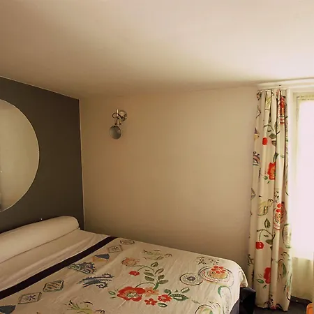 Des Canettes 3* Paris