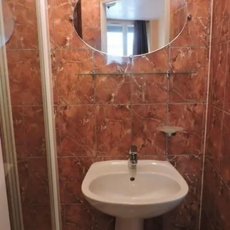 Hotel Le Mediterraneen 3*