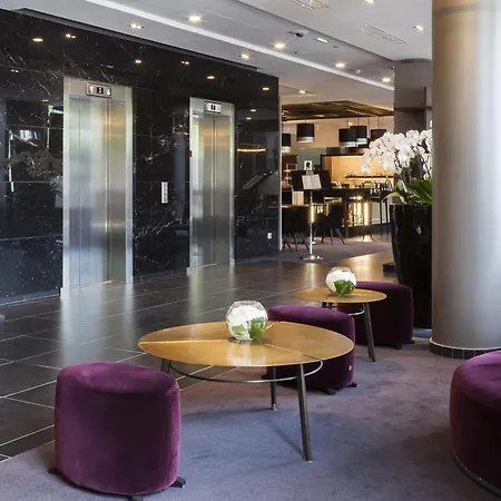 Ac Porte Maillot By Marriott Париж