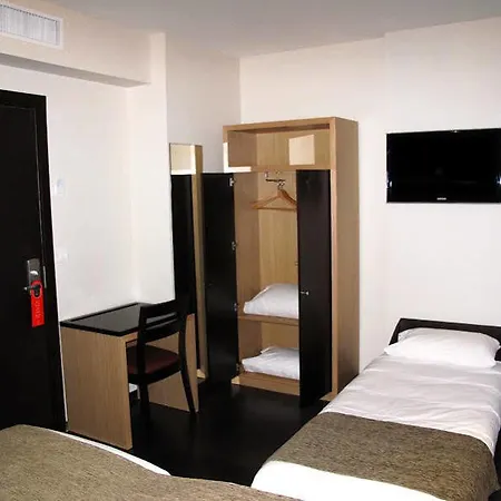 Source Hotel Parigi
