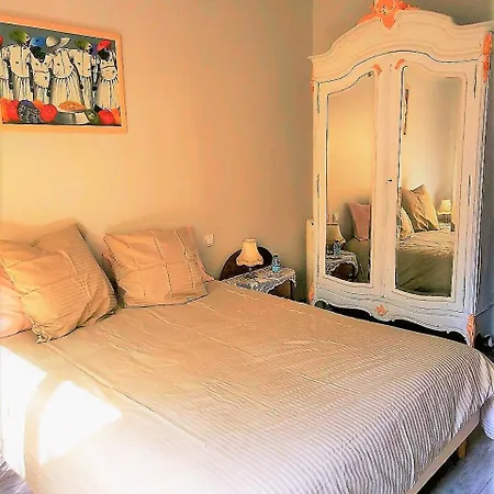Bed and breakfast La Maison Rouge *