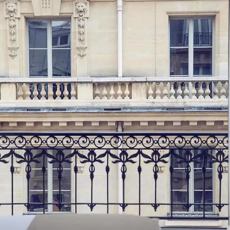 Отель Timhotel Palais Royal Париж