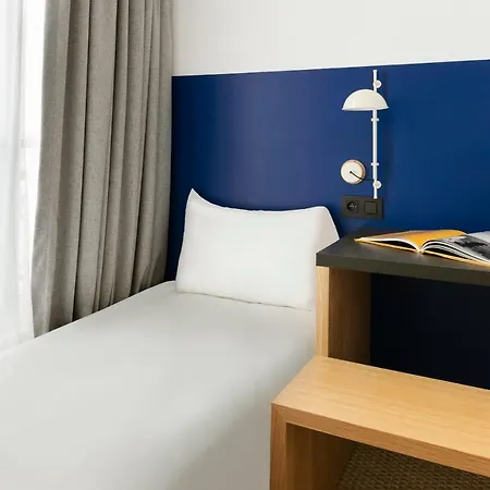 Oh La La ! Bar Bastille Hotel 3*