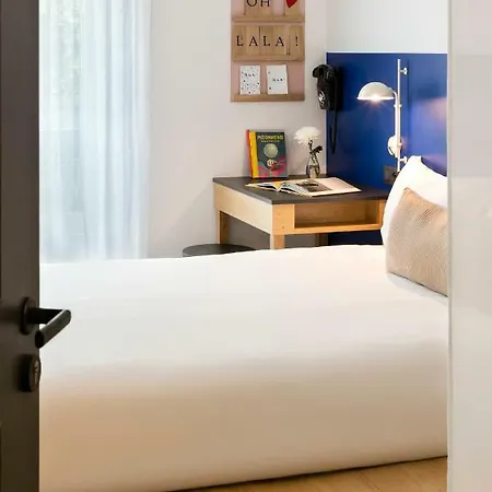 Hotel Oh La La ! Bar Bastille 3*