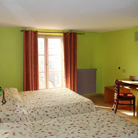 Hotel Absolute République Paris
