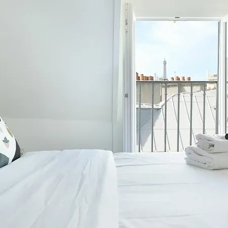Apartment Prestige Champs Elysees Paris