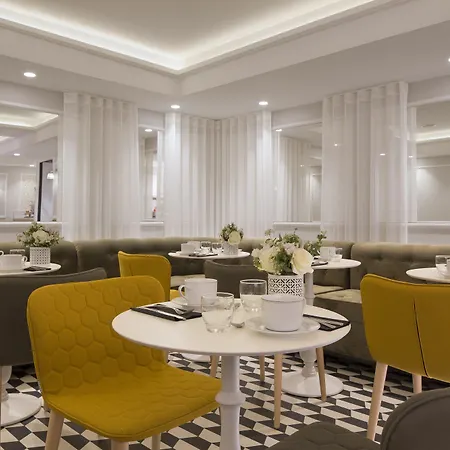 Pastel Hotel 3*