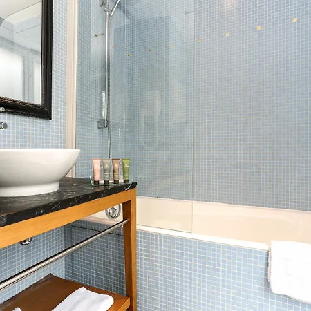Hotell Avalon Gare Du Nord Paris