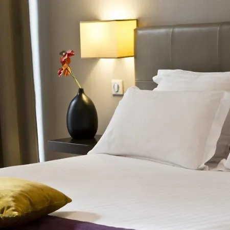 Hotel Sonder Le Frochot 3*