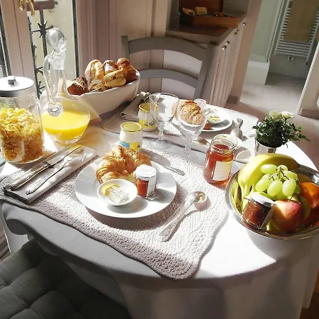 Bed and breakfast D : Louvre Elegant 3*