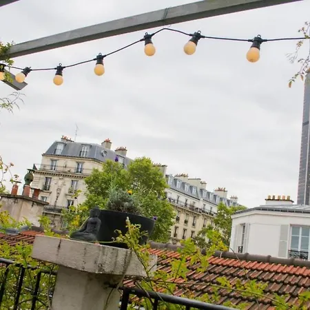 Apartment With Terrace Near Invalides