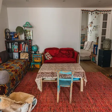 Appartamento Bright Atypical Duplex In Menilmontant Parigi