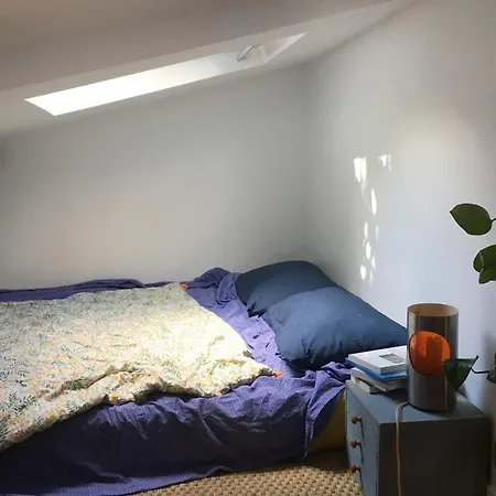 Appartamento Bright Atypical Duplex In Menilmontant Parigi