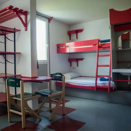 Hi Le D'artagnan Hostel *