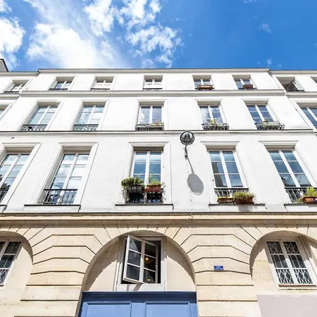 One-bedroom Near Republique In The Heart Welkeys Paris