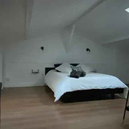 Gasthuis M-otel *