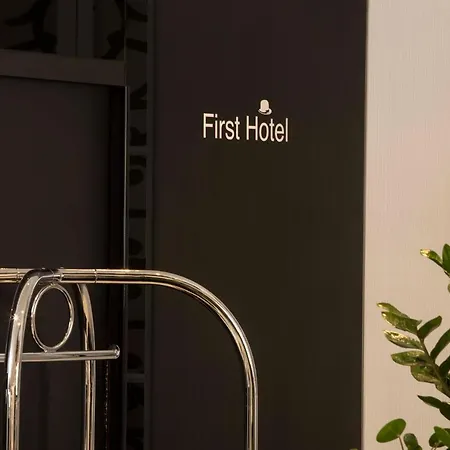 Otel First Tour Eiffel