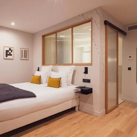 Hotel Tinah Paris, Champs Elysées Paris
