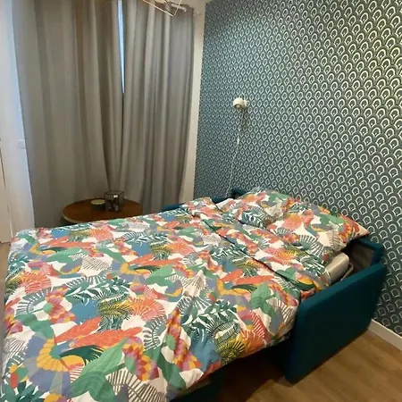 Alex's House パリ