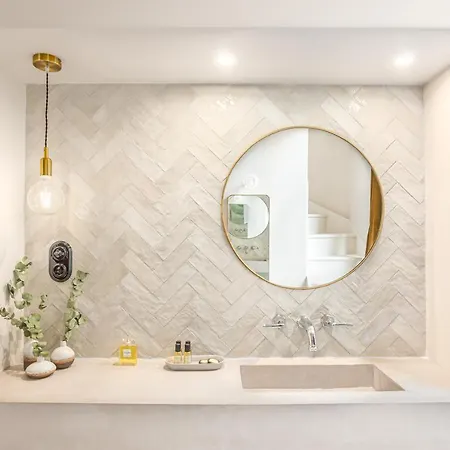 Habitat Parisien - Louvre Rivoli Apartment *
