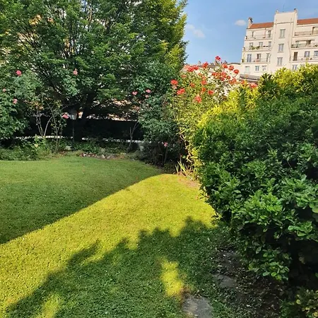 La Romantique Bed & Breakfast