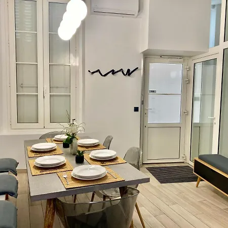 Appartement République *