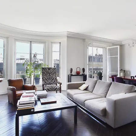 Outstanding 2 Bedrooms With A Terrific Eiffel Tower View