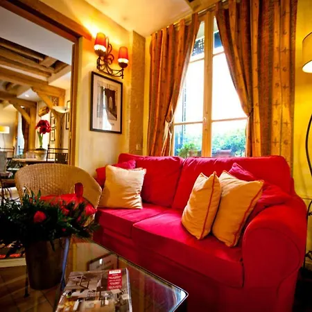 De La Tulipe Hotel 3*