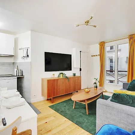 Cmg Lancry Apartment