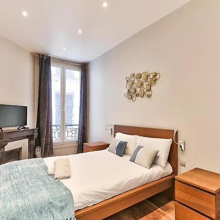 57-luxury Parisien Sebastopol 1 * Paris