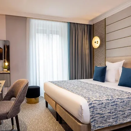 Nude Hotel