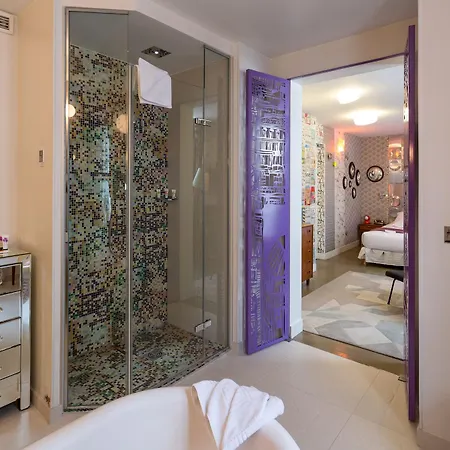 Crayon Hotel Paris