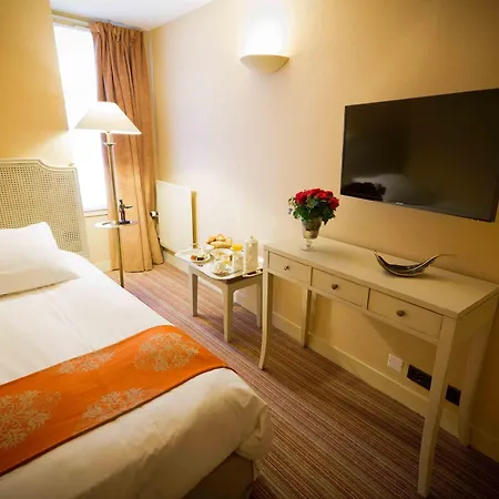 מלון Champerret Heliopolis 3*