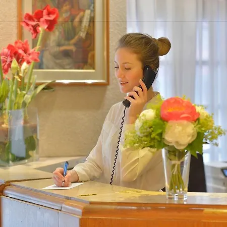 Renoir Montparnasse Hotel 3*