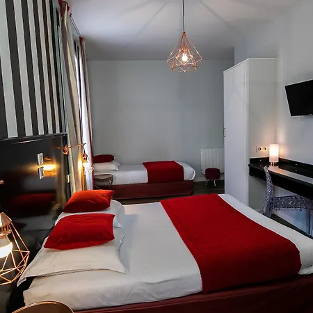 Hotel Eiffel Garibaldi París