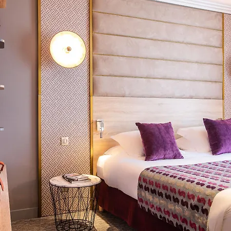 Hotel Nude - Color Vision 4*