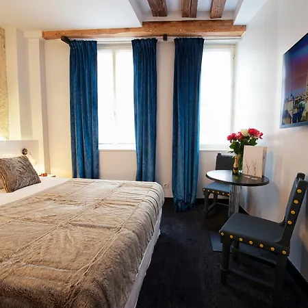 Le Clos De Notre Dame 3*