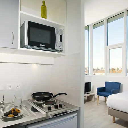 Aparthotel Sejours & Affaires Paris-davout 3*