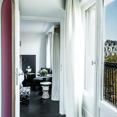 Fauchon L'hotel מלון 5*