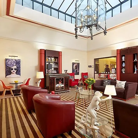 Hotel Waldorf Trocadero Tour Eiffel