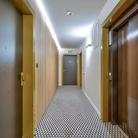 Apartment Studio Located Between Bastille And Nation