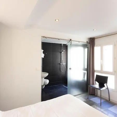 Mimosa Hotel Paris