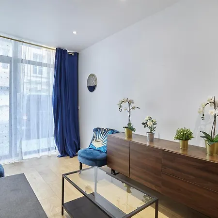 Centre De Ponceau Apartment Paris